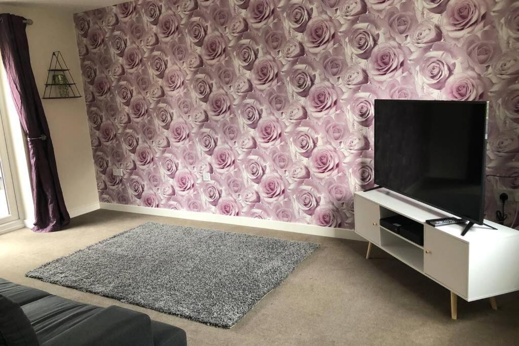 Dudley House **Staycation & Contractors** Sleeps 7 Tipton Exterior foto