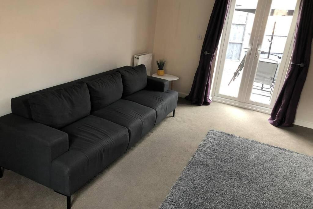 Dudley House **Staycation & Contractors** Sleeps 7 Tipton Exterior foto